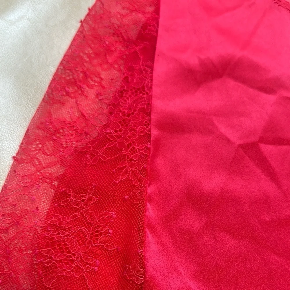 Elegant Red Lace Chemise